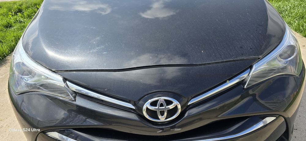 Capota motor toyota avensis 2015-2018