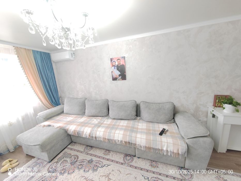 Продам диван в отличном состоянии, без клопов и прочих гадов!