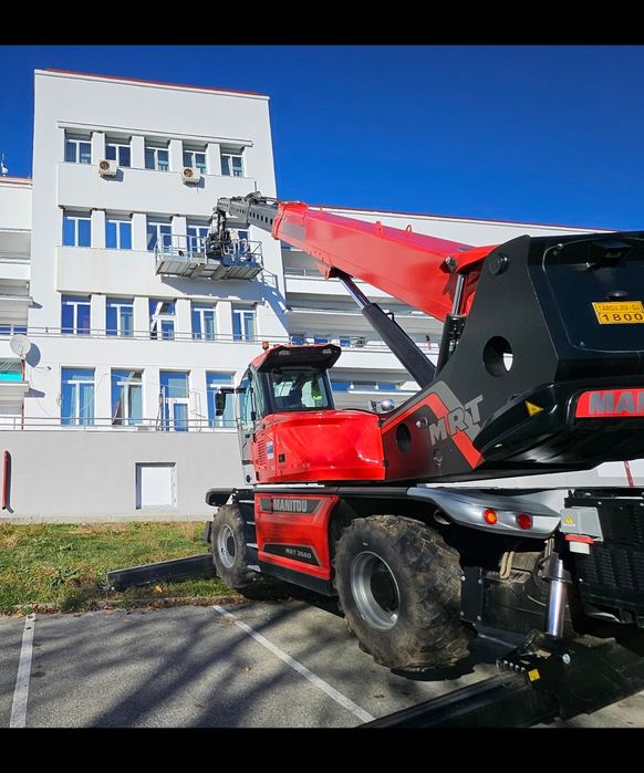 Închiriez incarcator telescopic rotativ Manitou