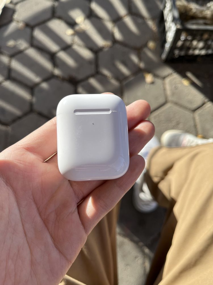 Airpods 2 Airpods 3