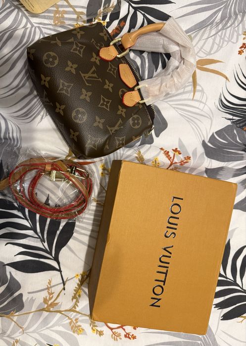 Louis Vuitton чанта