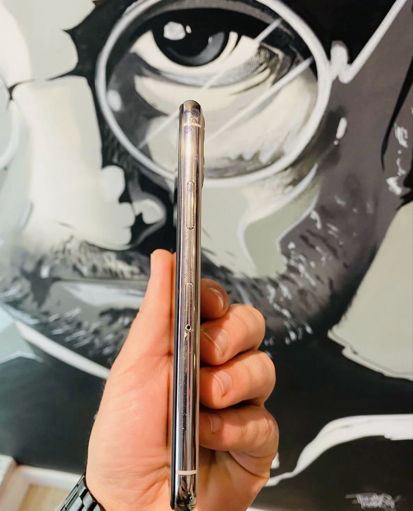 Iphone 11 pro сотилади
