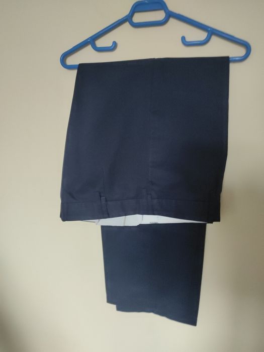 Pantaloni din stofa, eleganti, stil modern