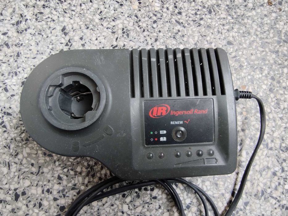 Акумулаторен ударен гайковерт Ingersoll Rand W360