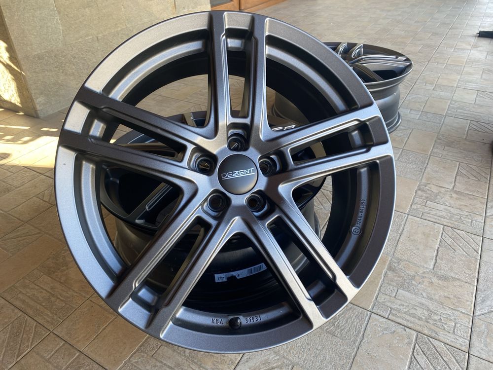 18" 5x100 Dezent TZ Graphite - Vw Skoda Subaru