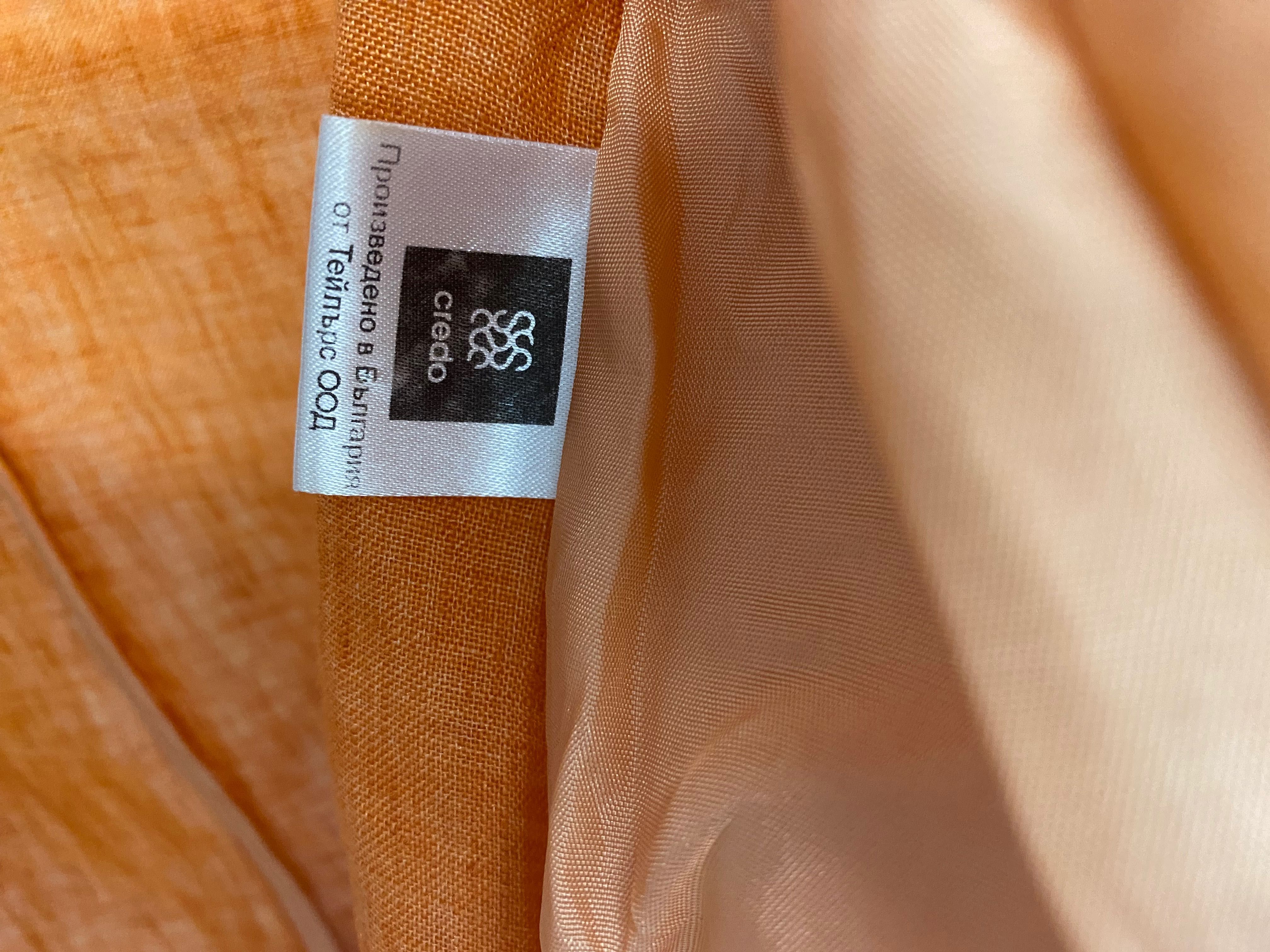 Изключително качествено и елегантно оранжево ленено сако Credo