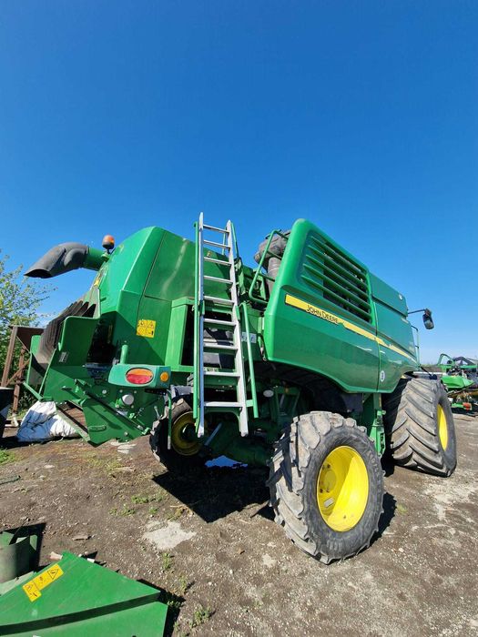 Combina John Deere W660 HILLMASTER