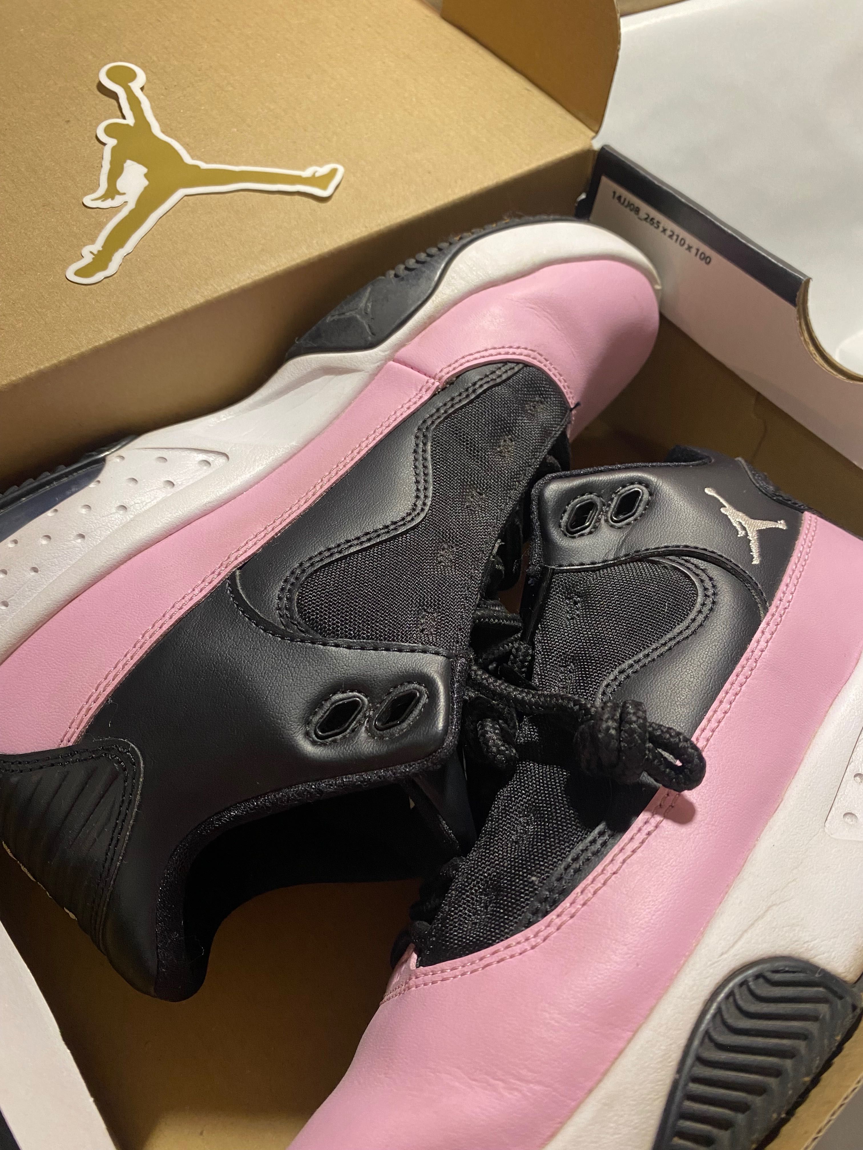 Nike Air Jordan обувки