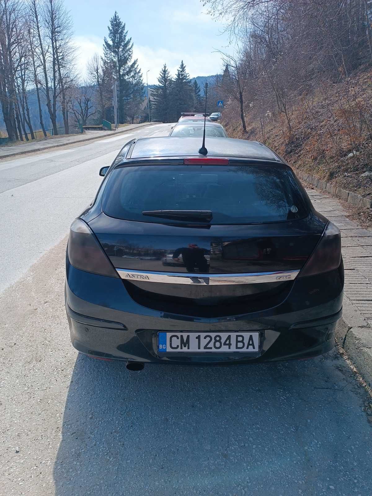 Opel Astra h GTC 1.9