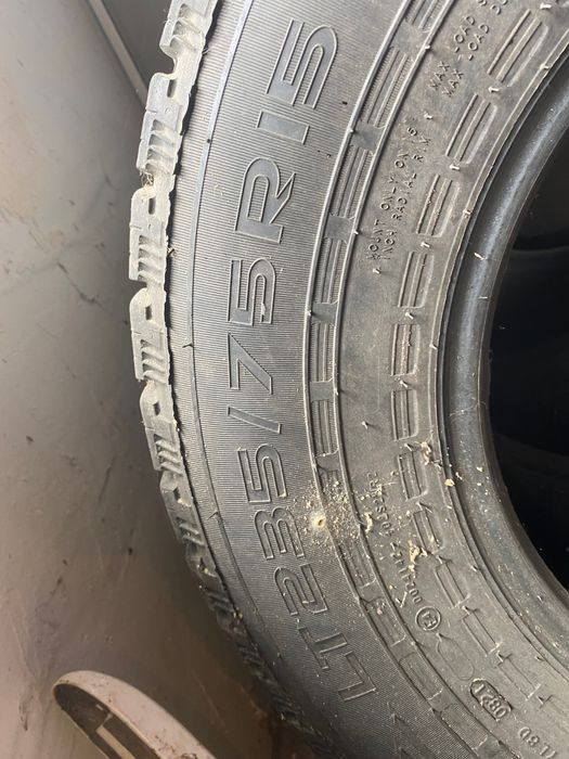 Nokian ROTIIVA AT 235/75/15