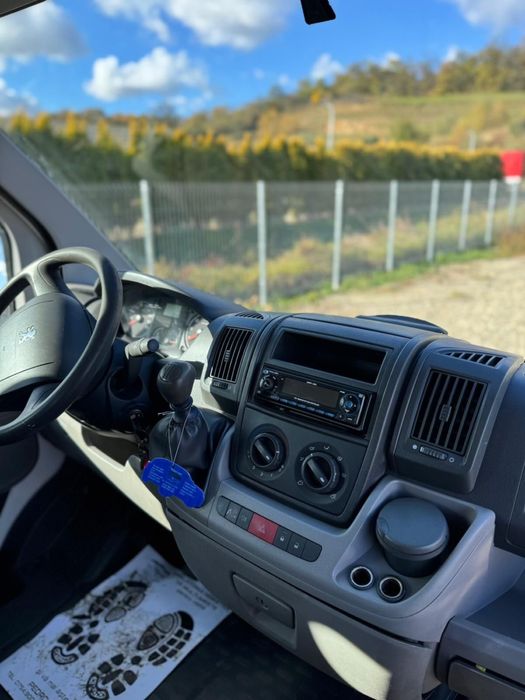 Peugeot Relay cu bena -2009-2.2diesel- ideal pentru constructii