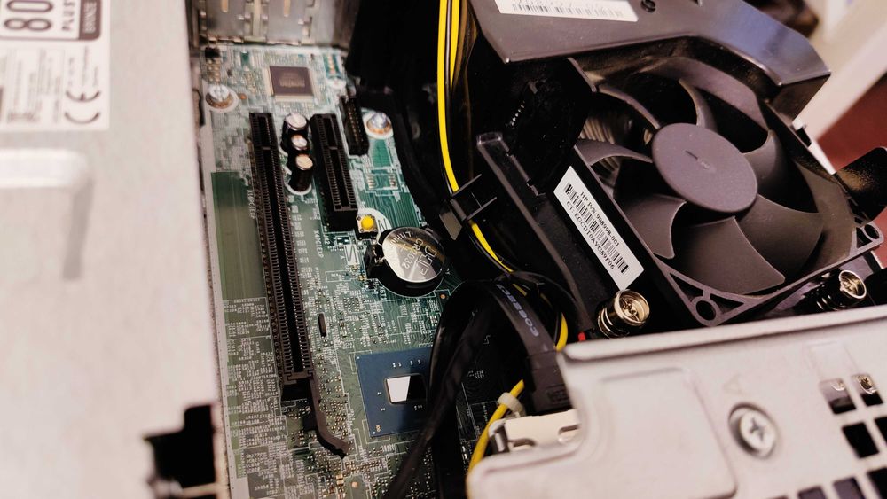 HP ProDesk 400 G4 SFF/Core i5-6500 3.60GHz/256GB SSD/8GB RAM компютър