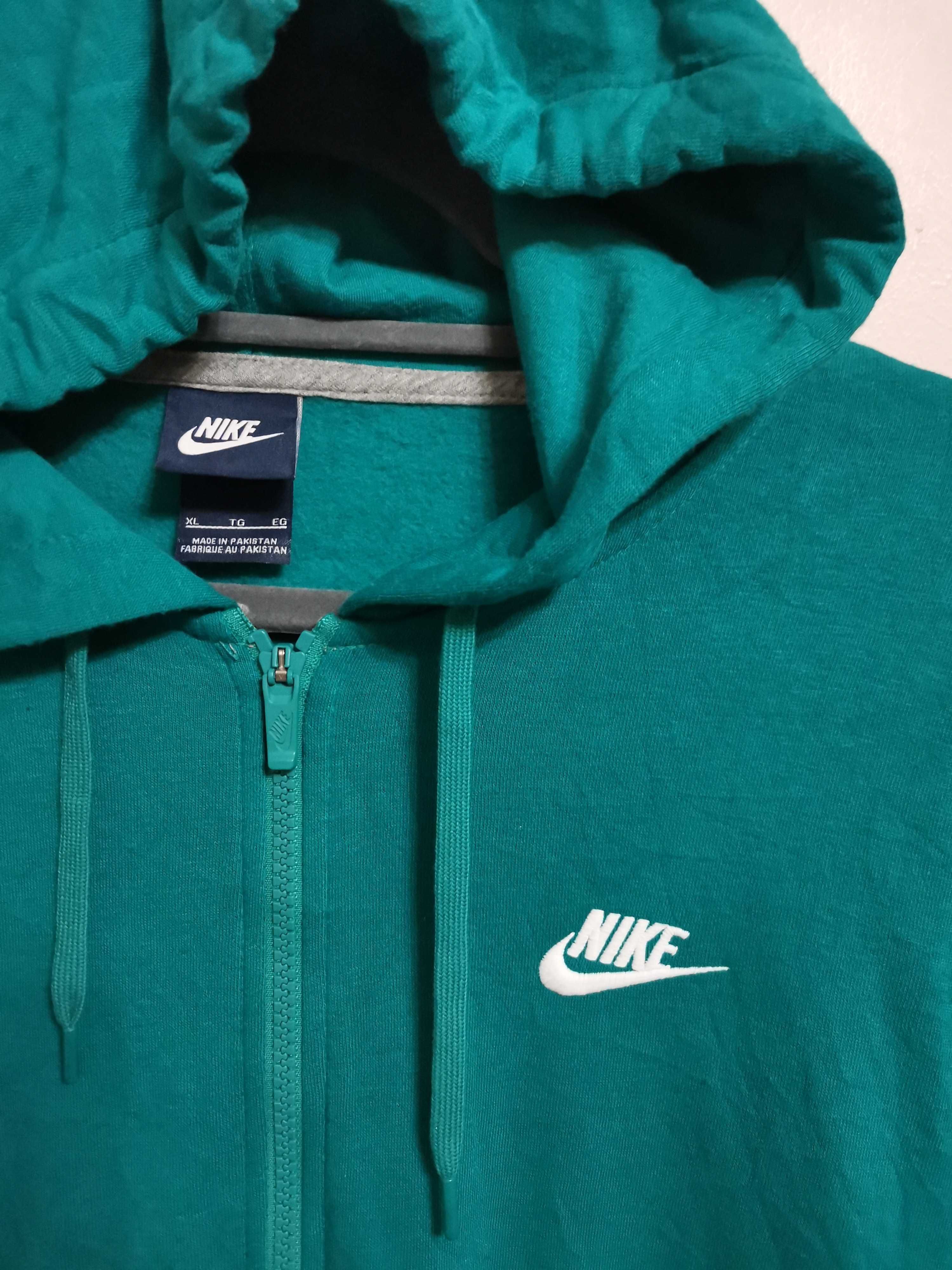 Nike Hoodie Full Zip.