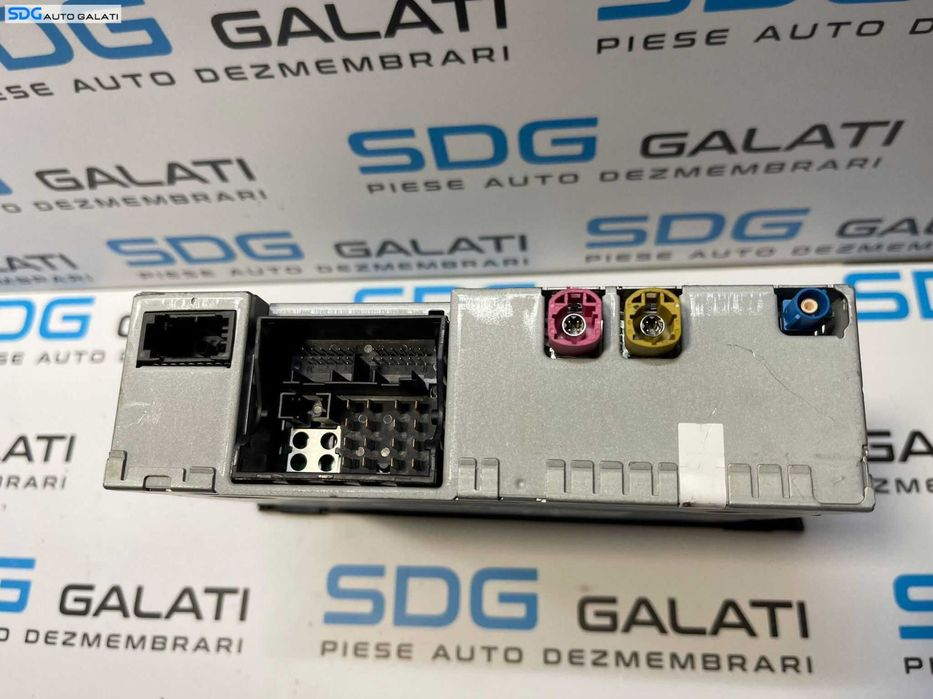 MMI Unitate Radio CD Player Audi Multimedia Audi A4 B8 2008 - 2012 Cod 8T2035652G [LR1961]