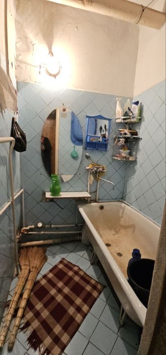 Продается квартира 8 мкр новая планировка 3 этаж