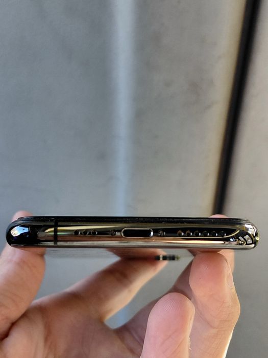 Айфон xs в отличном состоянии.