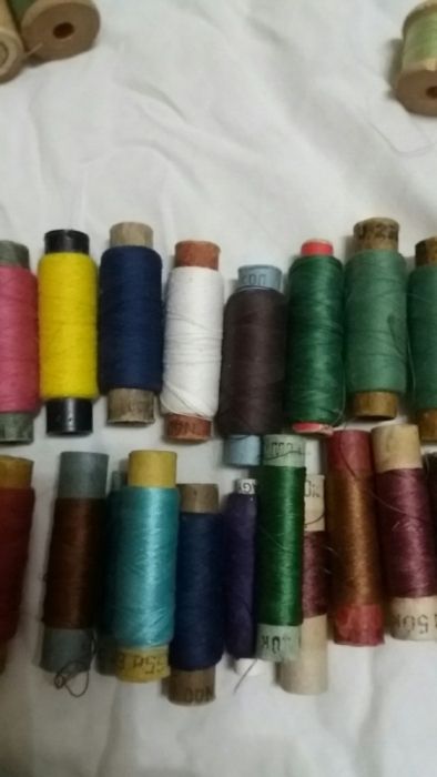 Нитки для шитья ссср много.много и разных цветов.