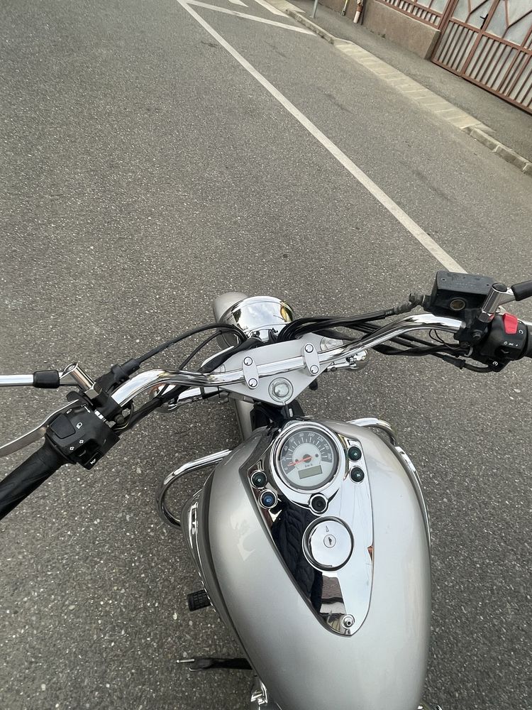 Suzuki Intruder 250cc NEGOCIABIL