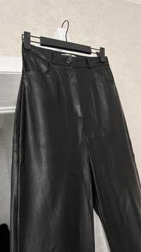 Продам чёрные кожанные брюки