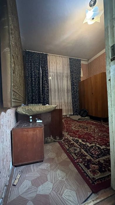 Срочно продаётся квартира в Яшнабадском районе Тузель 2 4/5/5