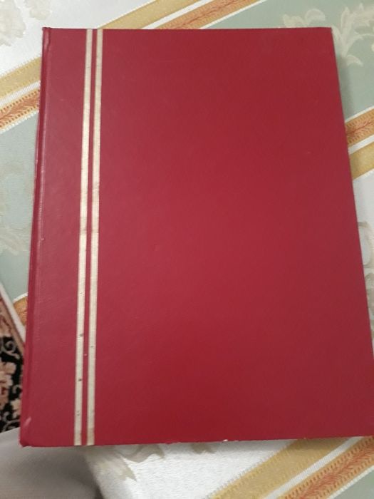 Vand clasor cu timbre.