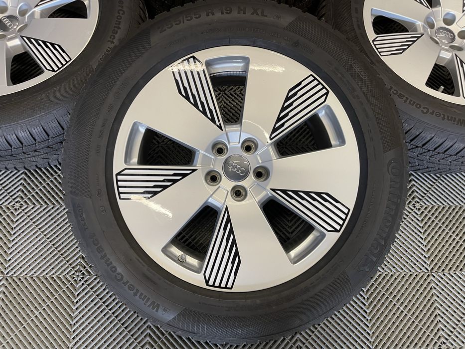 Jante 255 55 R19 M+S Originale 5X112 Audi Q4 Q5 Q8 E Tron VW Touareg 3