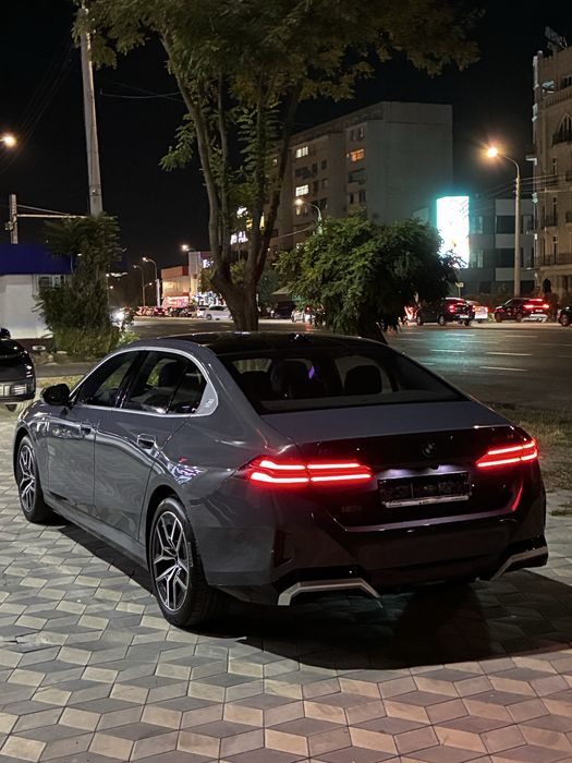 Bmw i5 35L 2024 Масло