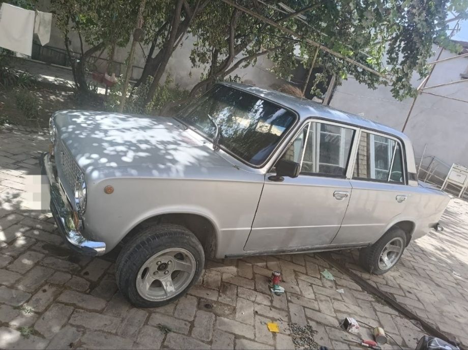 ВАЗ 011 Жигули 1400$