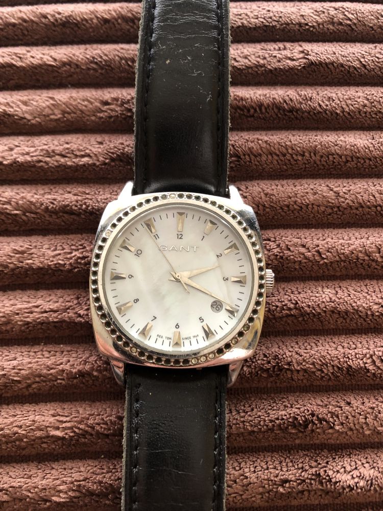 Часовник GANT