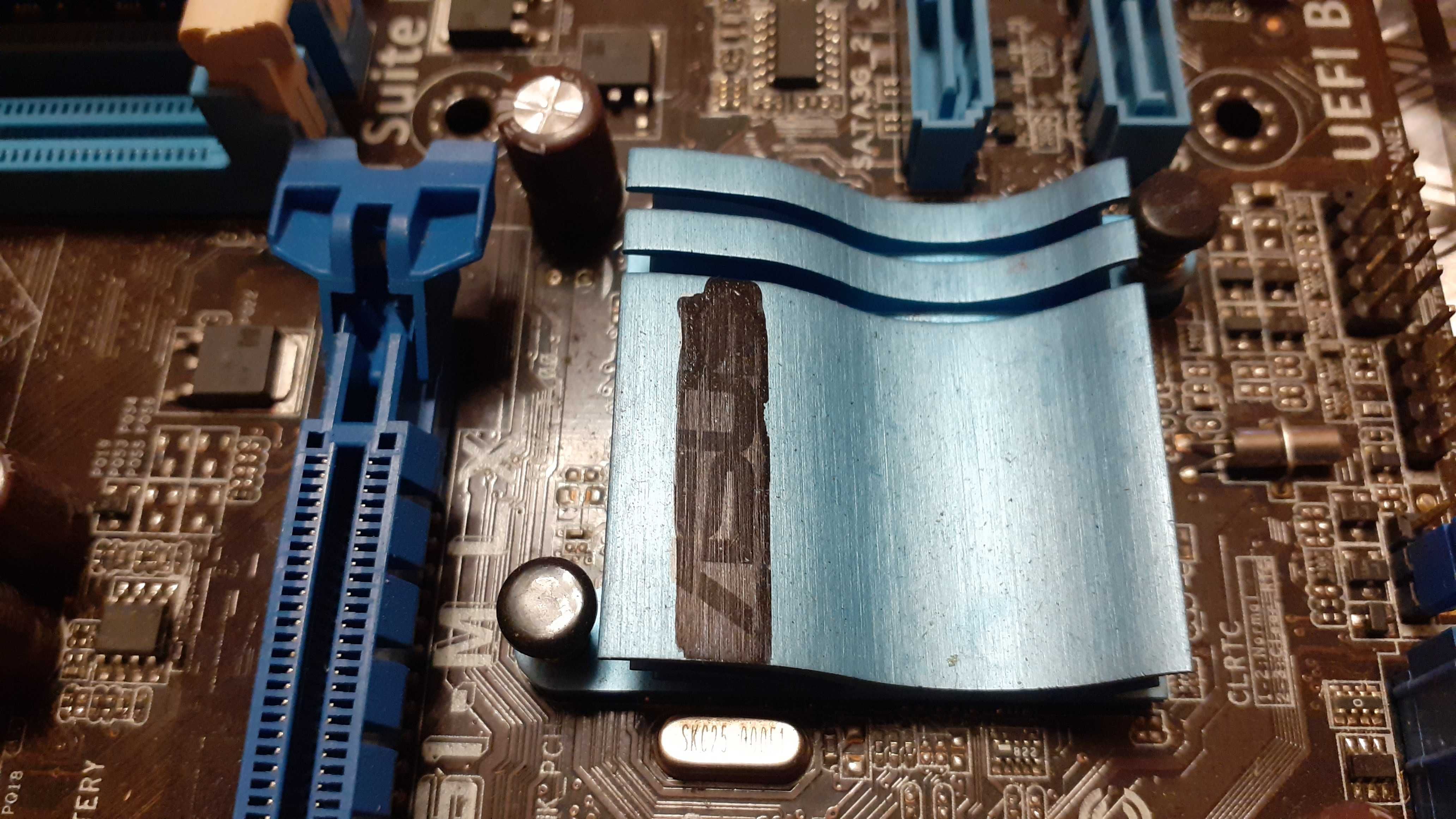 Дънна платка Asus H61 + CPU s.1155 + RAM 4gb