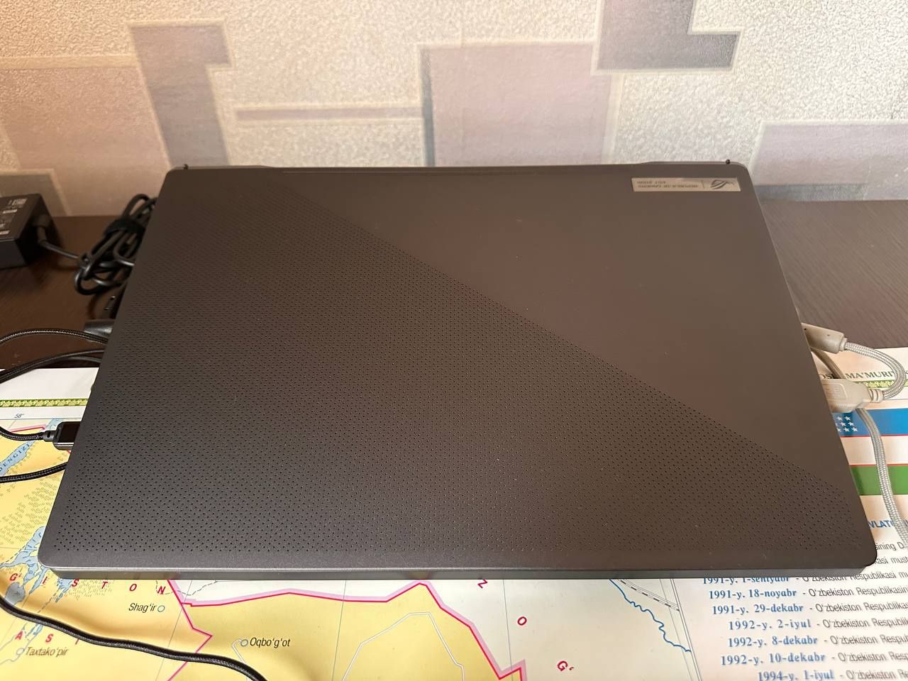 Asus rog zephyrus r9 5900hs/3080