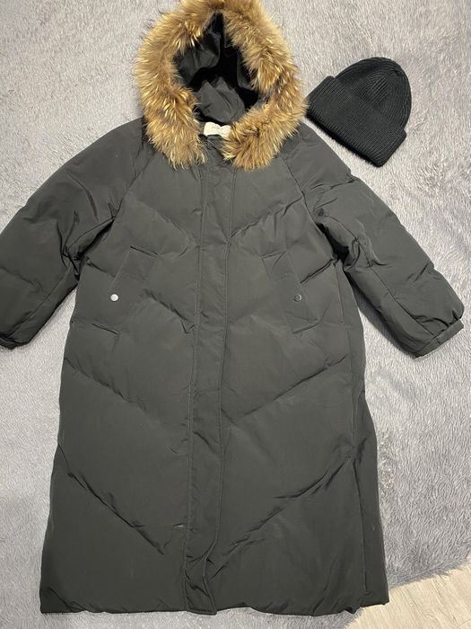 Продам зимниюю удлиненную куртку.