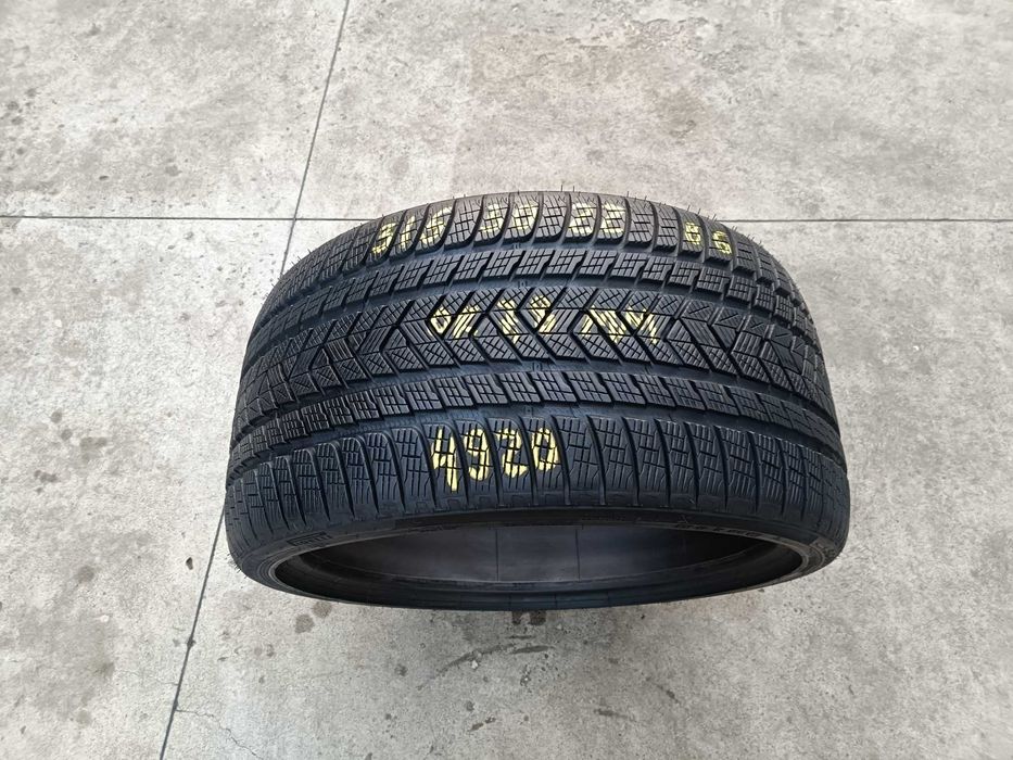 O anvelopa de iarna 315 30 22 pirelli scorpion winter 7,8 mm 4920