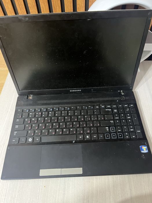 Продами ноутбук с windows 7