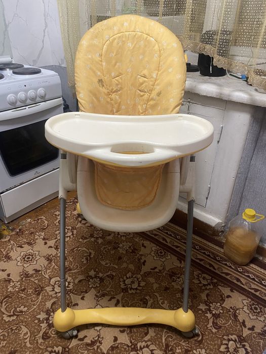 Стульчик для кормления
