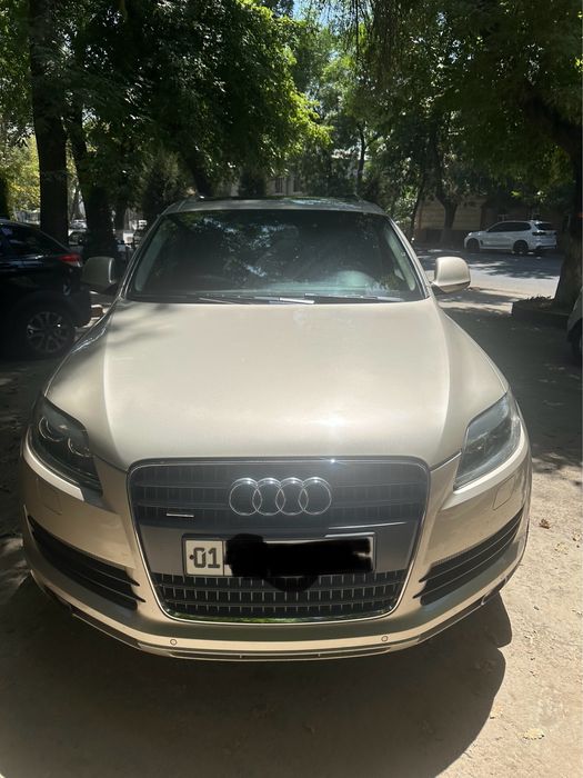 Ауди Q7 4,2 литра срочно