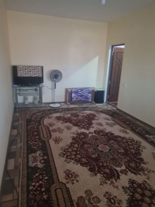 1 xona ballonlik 50 kvadratli 2-etaj yangi dom