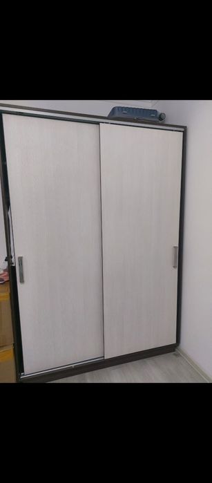 Шкаф купе двухдверный