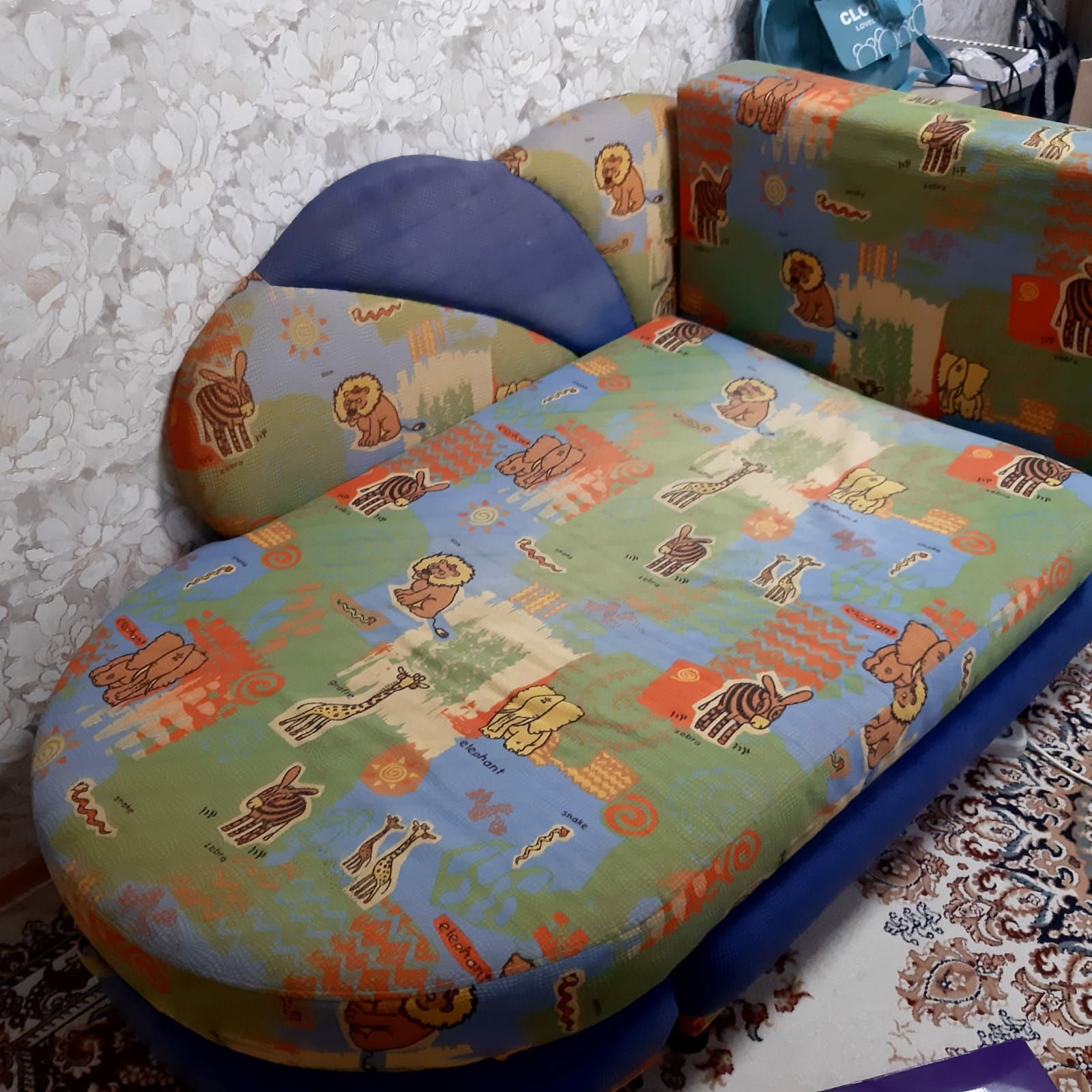 Продам раскладную кровать-тахту
