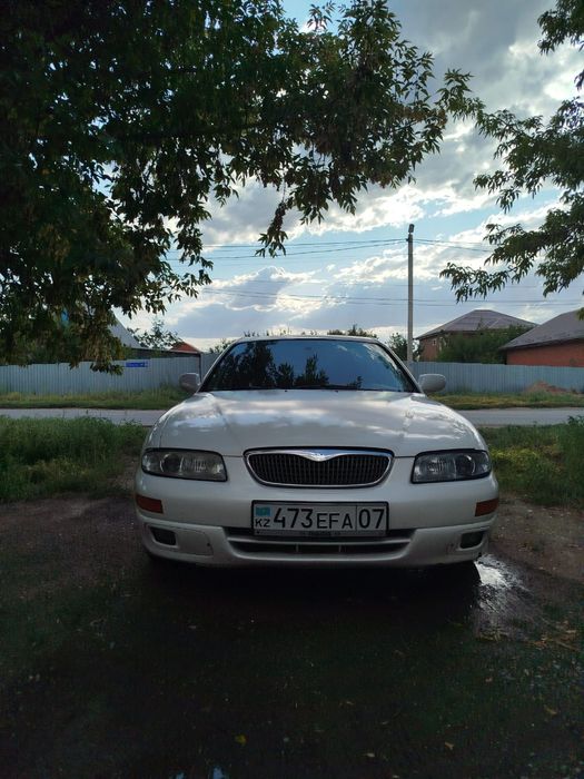 Автомобиль Мазда