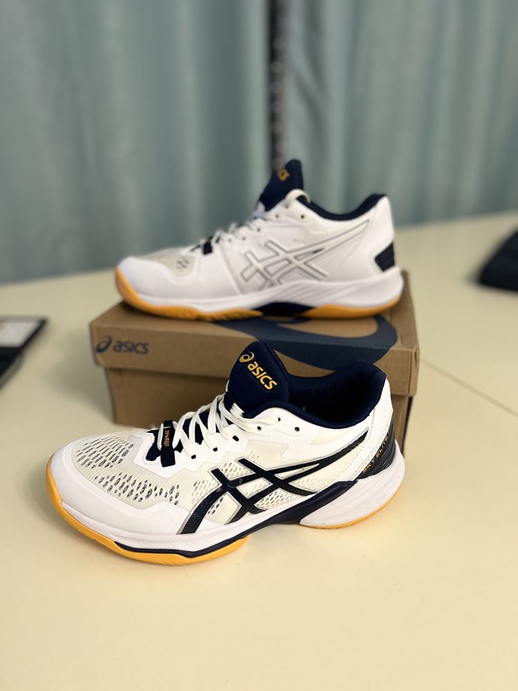 Продам asics sky elite ff2 волейболные кроссы