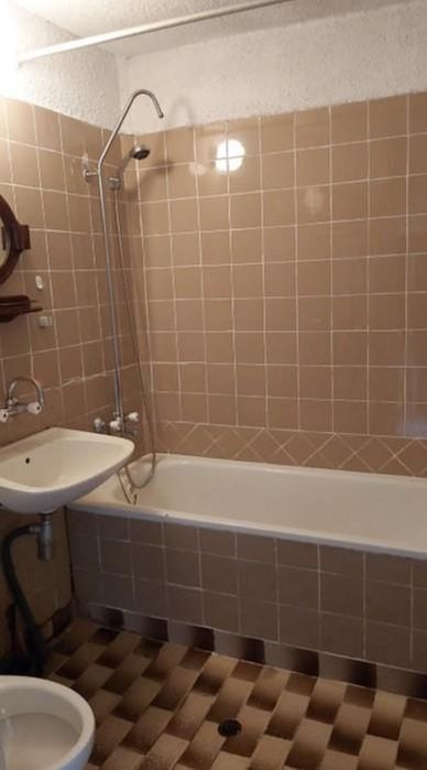 Дава се под наем Тристаен апартамент в София, Люлин 6 - 81 кв.м за 375 € - Снимка #7