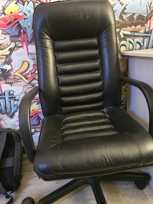 Продам Кресло коженное