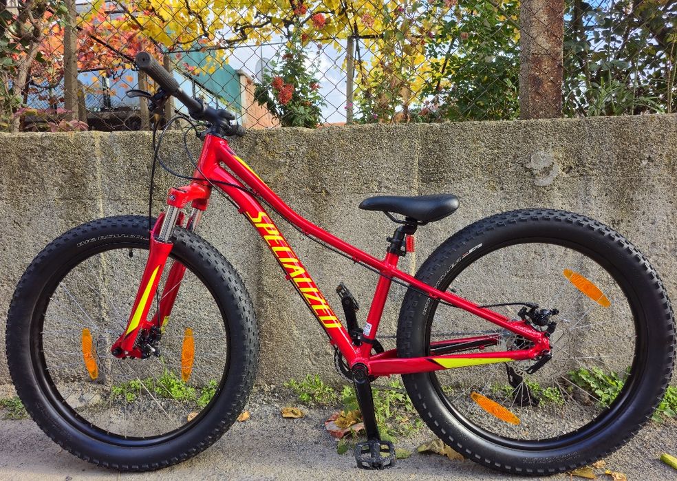 Specialized Riprock 24 цола 1x8 скорости с дискови спирачки Fat bike