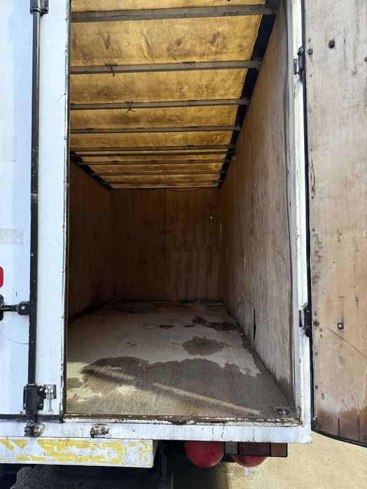 Isuzu bortovoy 2012 yil sotiladi