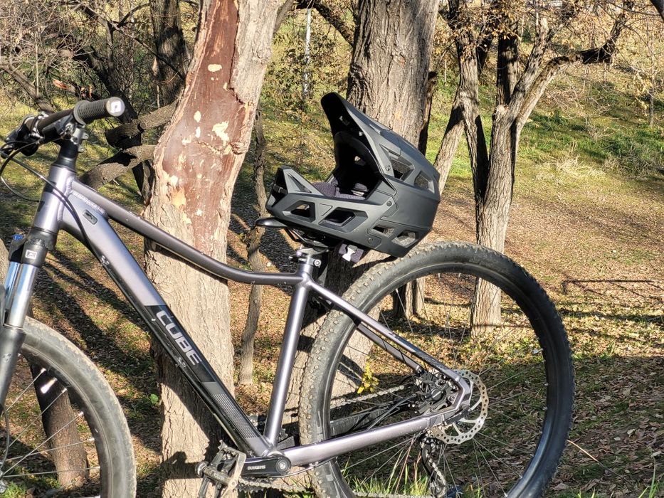 Велосипед cube acces ea7