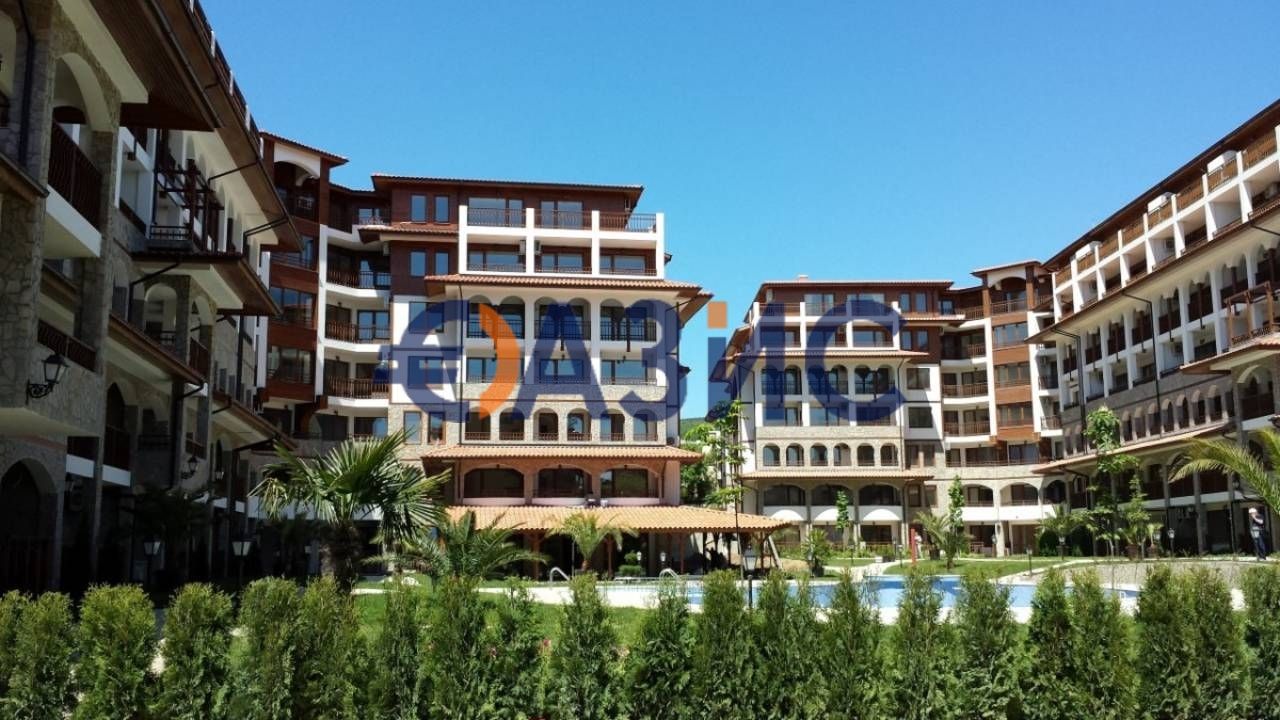 Продава се Тристаен апартамент в Свети Влас - 100 кв.м за 1649 €/кв.м - Снимка #12
