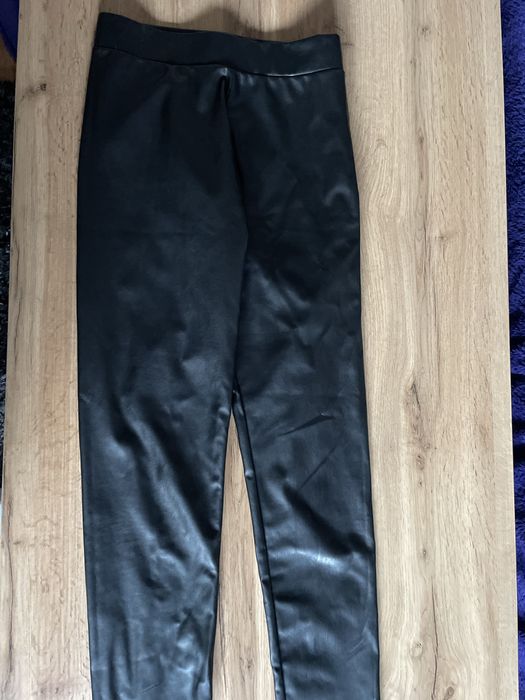 Pantaloni fetite H&M 11-12ani Piele ecologica negri Noi