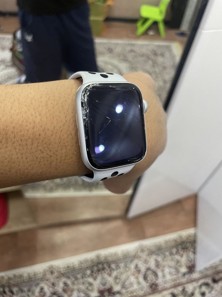 apple watch se nike 44 mm