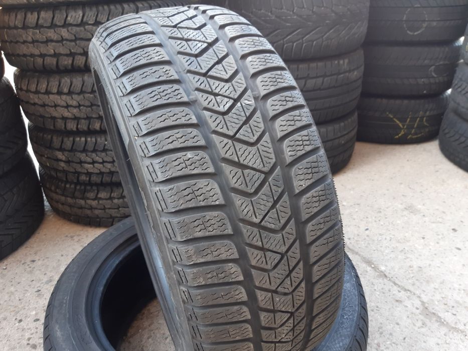 1xAnvelopa second iarnă 225 45 R18 Pirelli